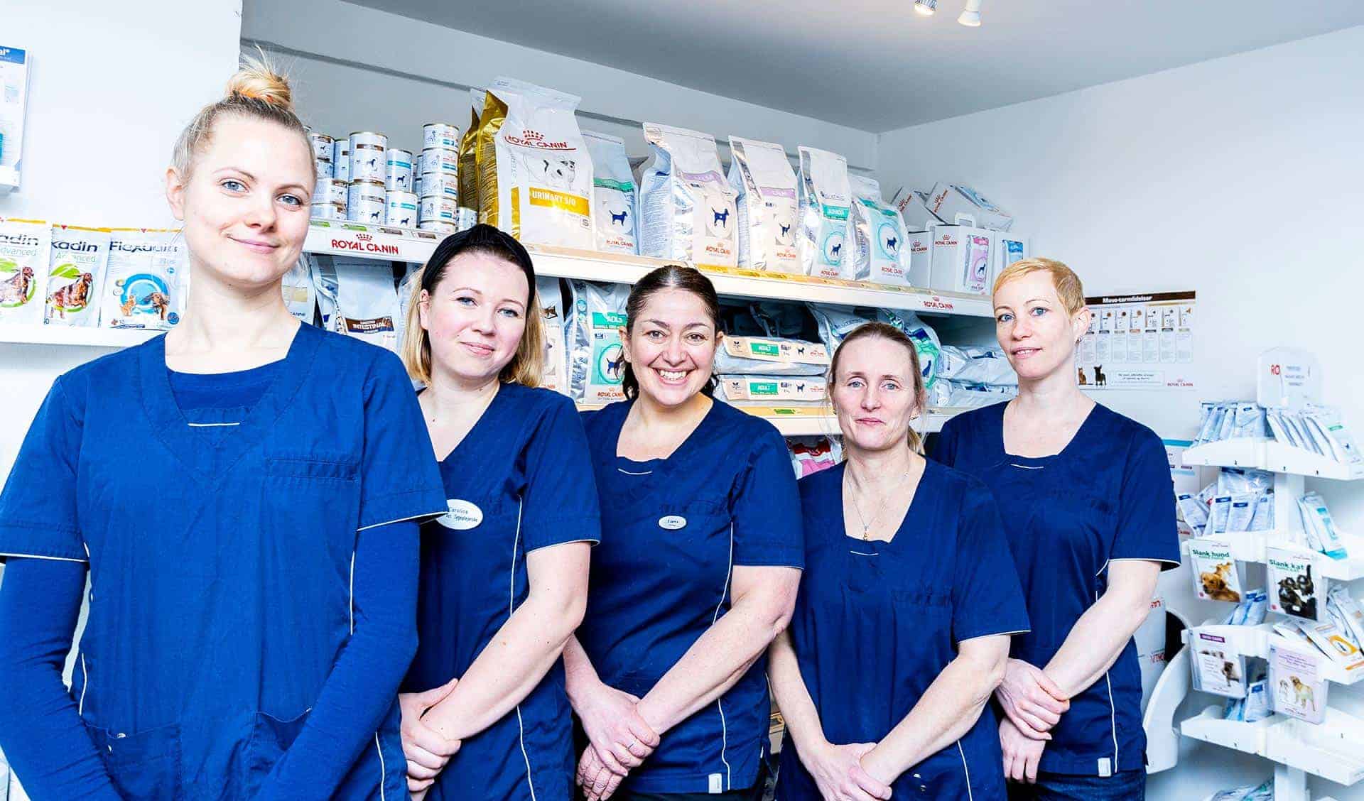 Alle dyrlæger og personale fra Grundtvigs Dyreklinik